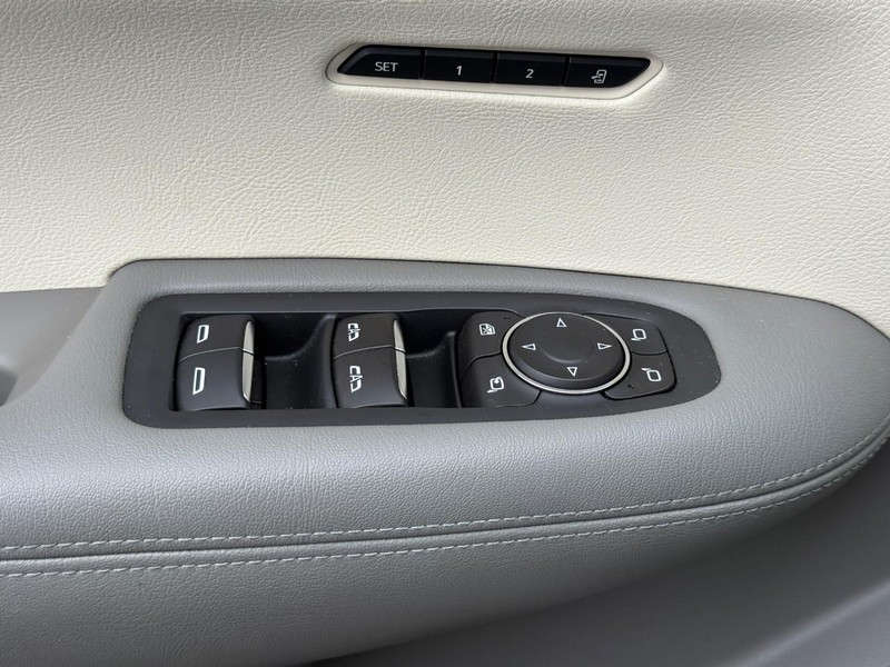 Cadillac XT6 Vehicle Full-screen Gallery Image 26