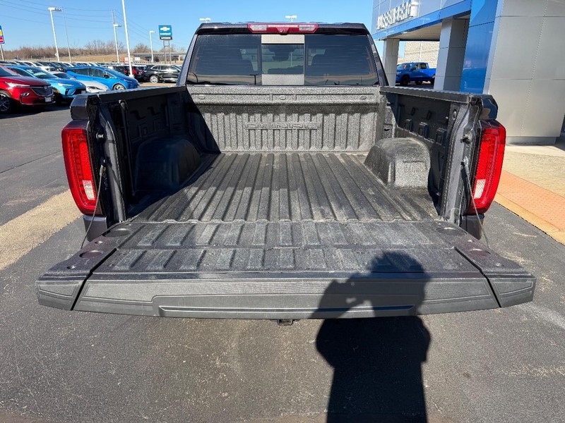 GMC Sierra 1500 Vehicle Full-screen Gallery Image 07