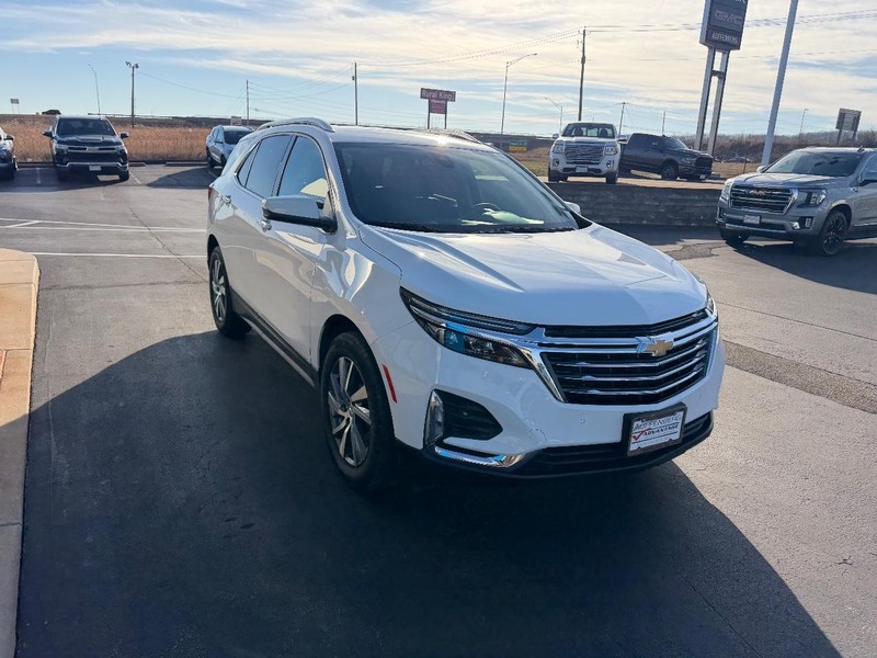 Chevrolet Equinox Vehicle Full-screen Gallery Image 04