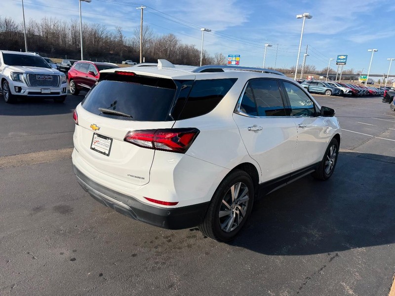 Chevrolet Equinox Vehicle Full-screen Gallery Image 05