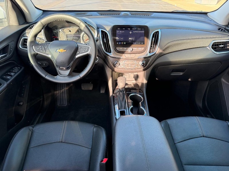 Chevrolet Equinox Vehicle Full-screen Gallery Image 11