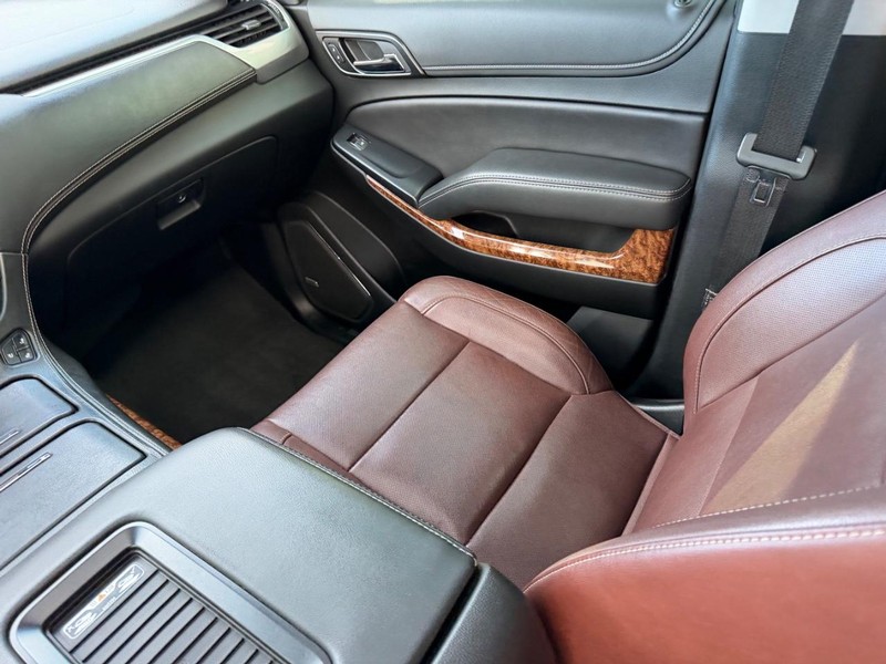 Chevrolet Tahoe Vehicle Full-screen Gallery Image 21