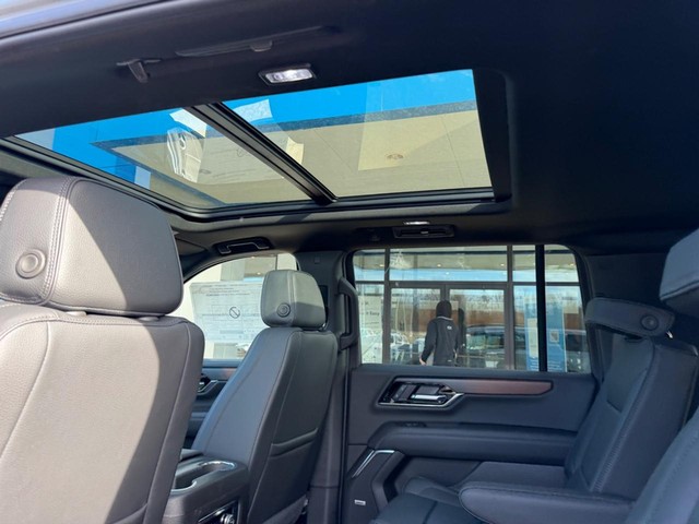 2026 GMC Yukon XL Denali - Photo 12
