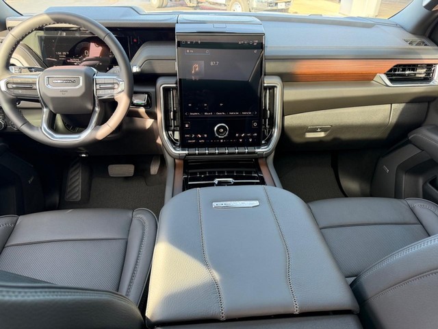 2026 GMC Yukon XL Denali - Photo 14