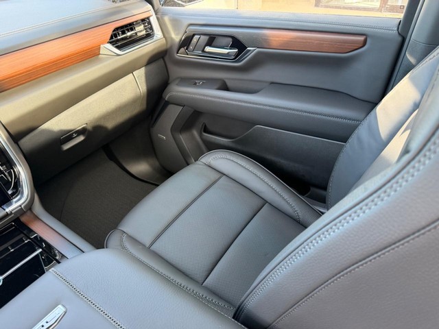 2026 GMC Yukon XL Denali - Photo 21