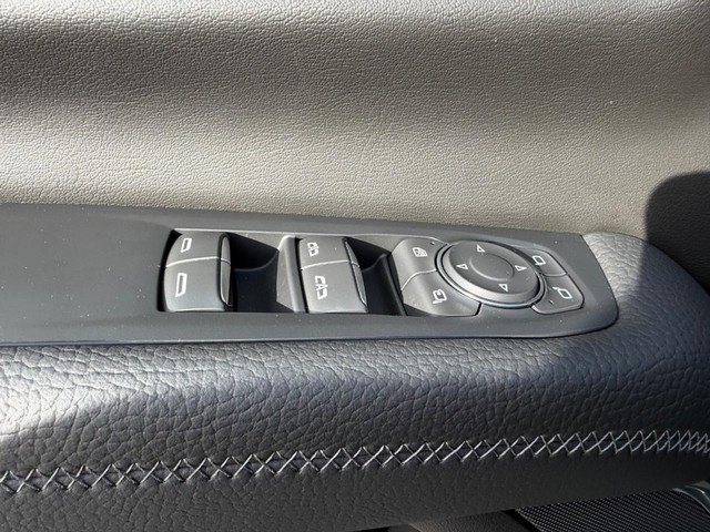 2026 GMC Yukon XL Denali - Photo 22