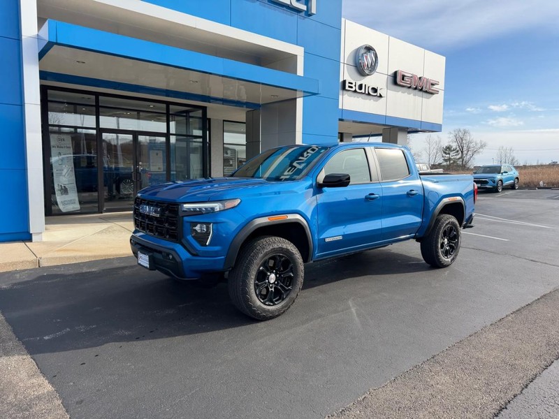 GMC Canyon Vehicle Full-screen Gallery Image 02