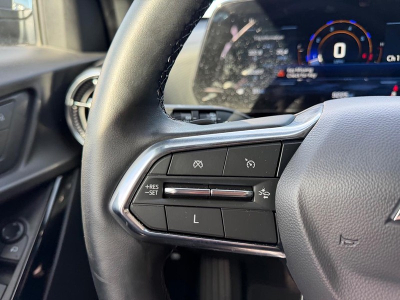 Chevrolet Equinox Vehicle Full-screen Gallery Image 13