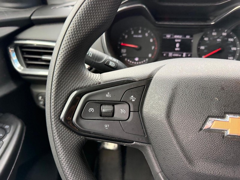 Chevrolet TrailBlazer Vehicle Full-screen Gallery Image 12