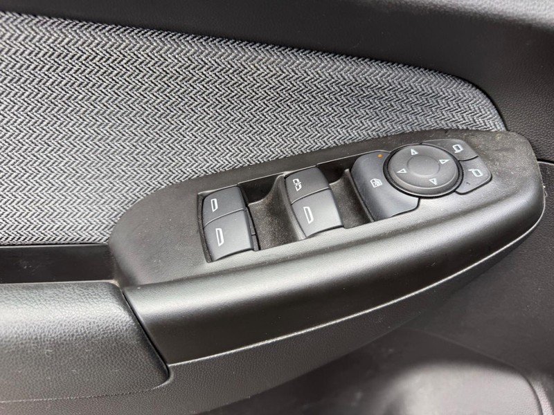 Chevrolet TrailBlazer Vehicle Full-screen Gallery Image 18