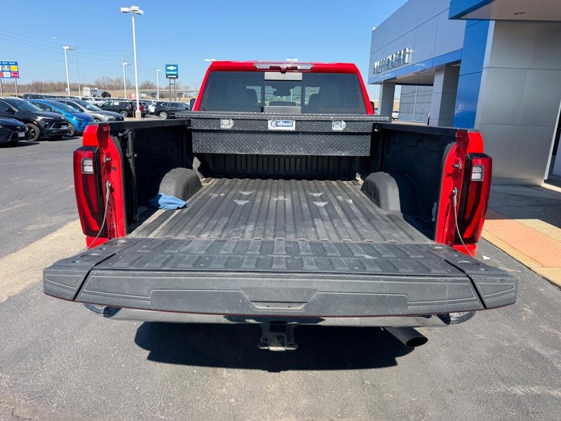GMC Sierra 2500HD Vehicle Full-screen Gallery Image 07