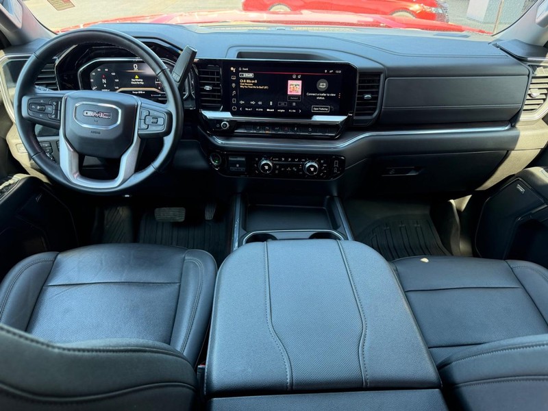 GMC Sierra 2500HD Vehicle Full-screen Gallery Image 10