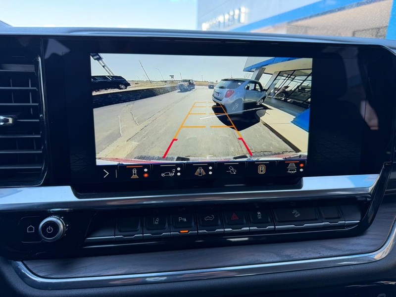 GMC Sierra 2500HD Vehicle Full-screen Gallery Image 21