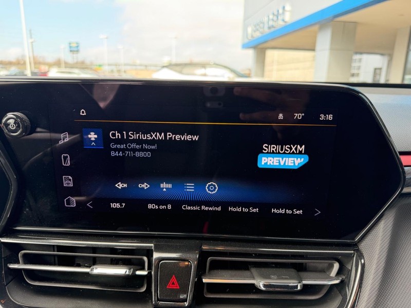 Chevrolet TrailBlazer Vehicle Full-screen Gallery Image 14