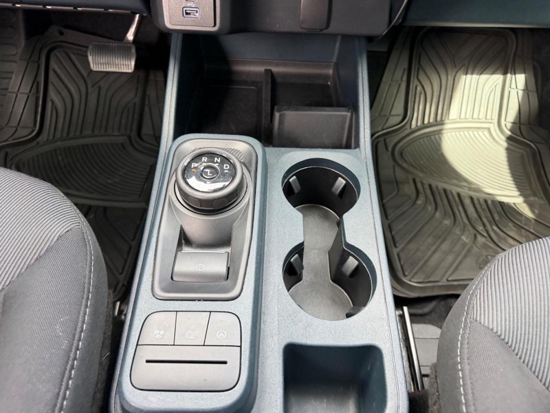 Ford Maverick Vehicle Full-screen Gallery Image 16