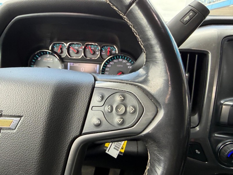 Chevrolet Silverado 1500 Vehicle Full-screen Gallery Image 13