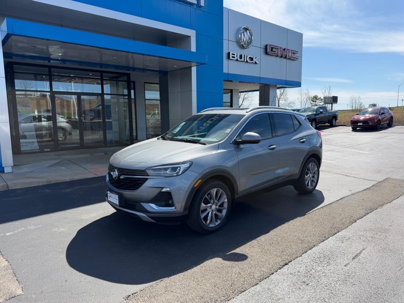 Buick Encore GX Vehicle Full-screen Gallery Image 02