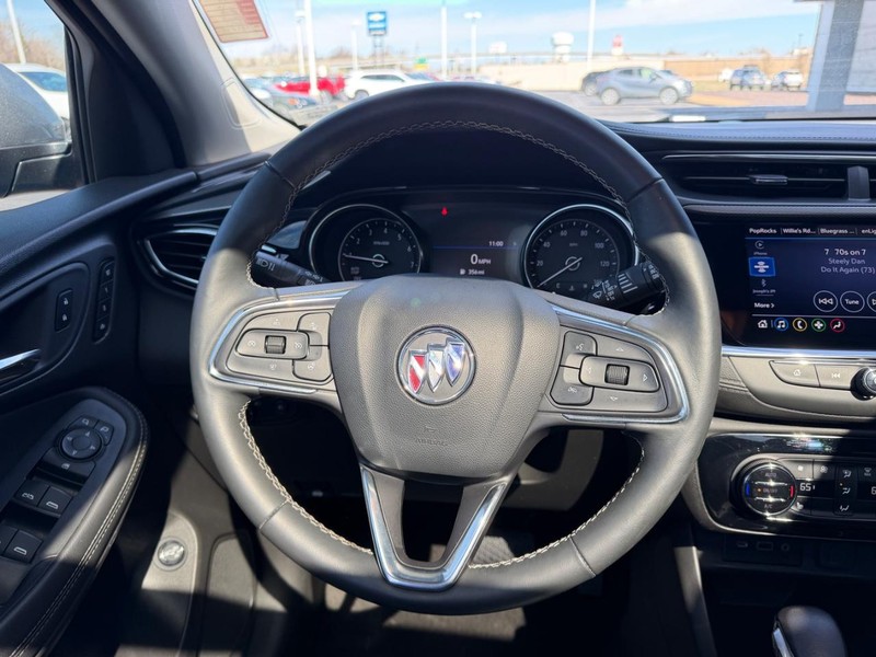 Buick Encore GX Vehicle Full-screen Gallery Image 13