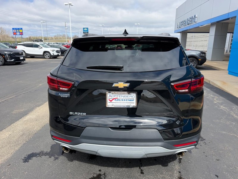 Chevrolet Blazer Vehicle Full-screen Gallery Image 06