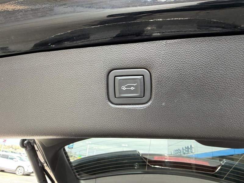 Chevrolet Blazer Vehicle Full-screen Gallery Image 08