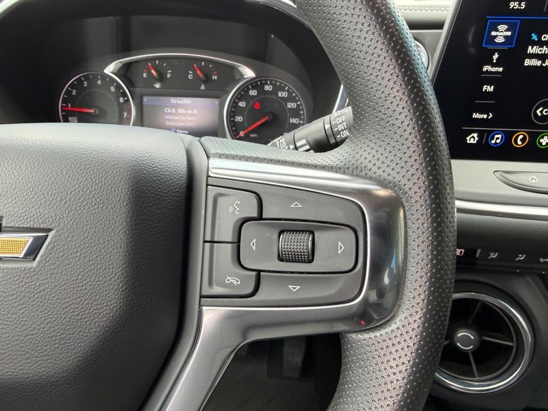 Chevrolet Blazer Vehicle Full-screen Gallery Image 14