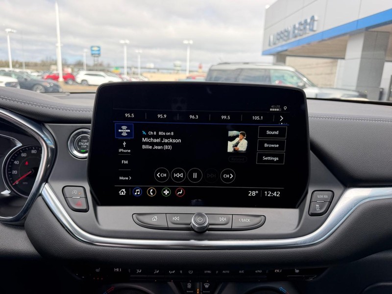 Chevrolet Blazer Vehicle Full-screen Gallery Image 15