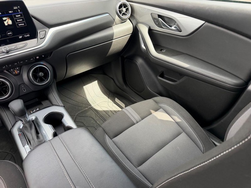 Chevrolet Blazer Vehicle Full-screen Gallery Image 18