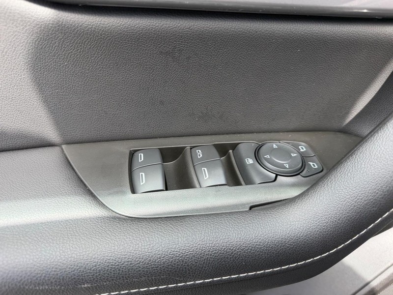 Chevrolet Blazer Vehicle Full-screen Gallery Image 19