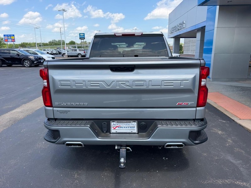 Chevrolet Silverado 1500 Vehicle Full-screen Gallery Image 06