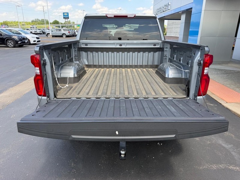 Chevrolet Silverado 1500 Vehicle Full-screen Gallery Image 07