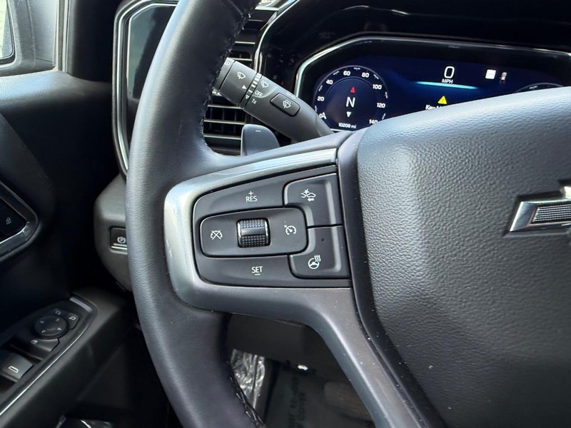 Chevrolet Silverado 1500 Vehicle Full-screen Gallery Image 12
