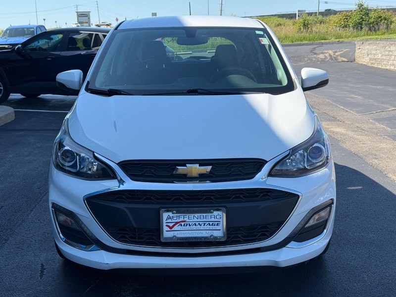 Chevrolet Spark Vehicle Full-screen Gallery Image 09