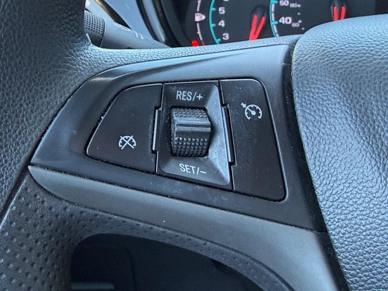 Chevrolet Spark Vehicle Full-screen Gallery Image 13