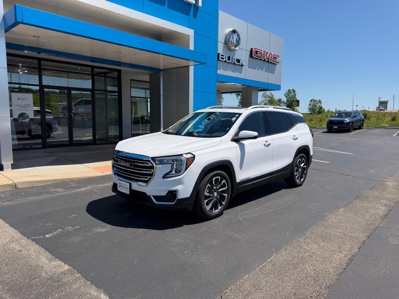 GMC Terrain Vehicle Full-screen Gallery Image 02