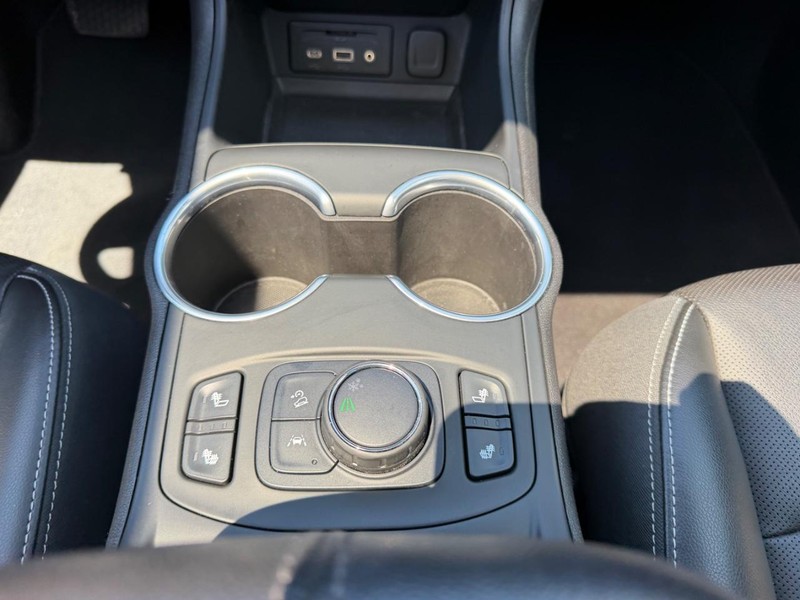 GMC Terrain Vehicle Full-screen Gallery Image 18