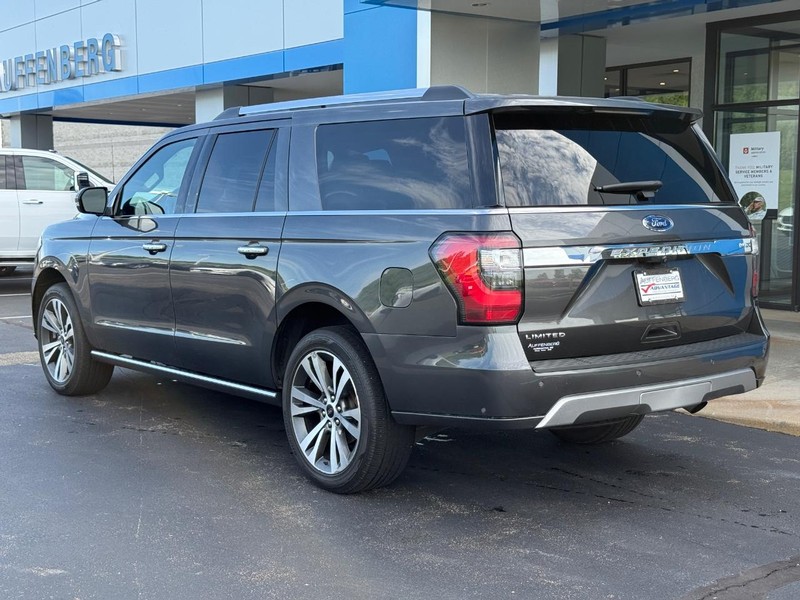 Ford Expedition Max Vehicle Full-screen Gallery Image 03