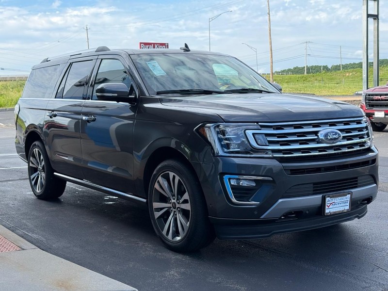 Ford Expedition Max Vehicle Full-screen Gallery Image 08