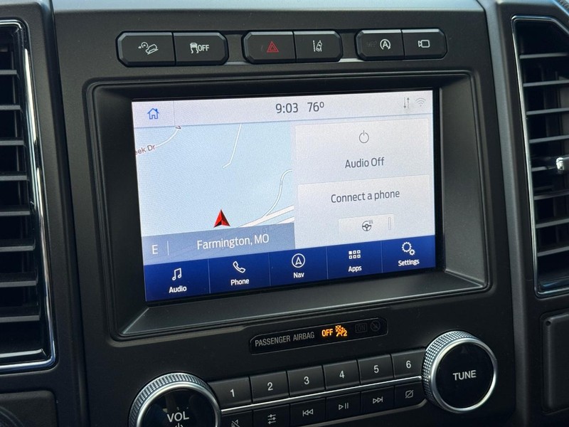 Ford Expedition Max Vehicle Full-screen Gallery Image 20
