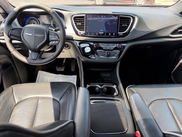 2025 Chrysler Pacifica Limited - Photo 14