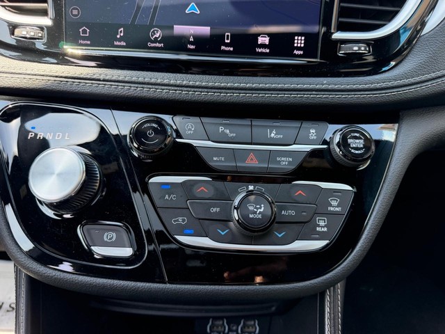 2025 Chrysler Pacifica Limited - Photo 19