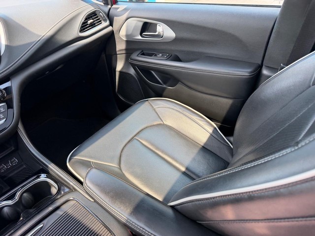 2025 Chrysler Pacifica Limited - Photo 21