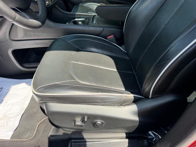 2025 Chrysler Pacifica Limited - Photo 24