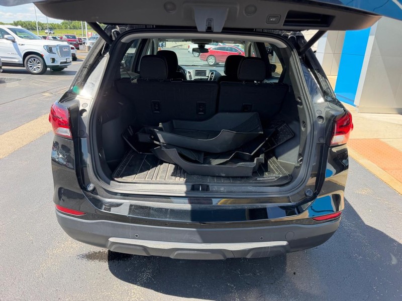 Chevrolet Equinox Vehicle Full-screen Gallery Image 07