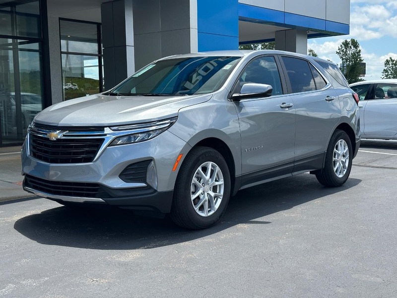 Chevrolet Equinox Vehicle Full-screen Gallery Image 02