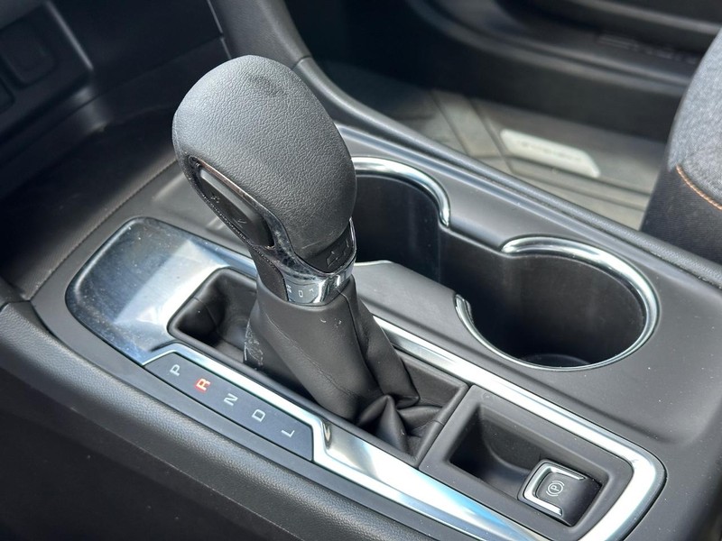 Chevrolet Equinox Vehicle Full-screen Gallery Image 19