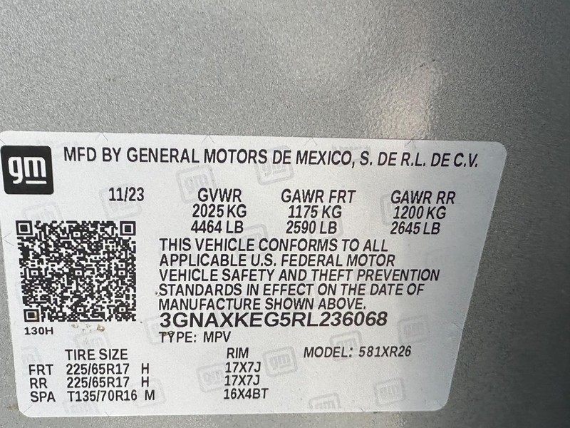 Chevrolet Equinox Vehicle Full-screen Gallery Image 25