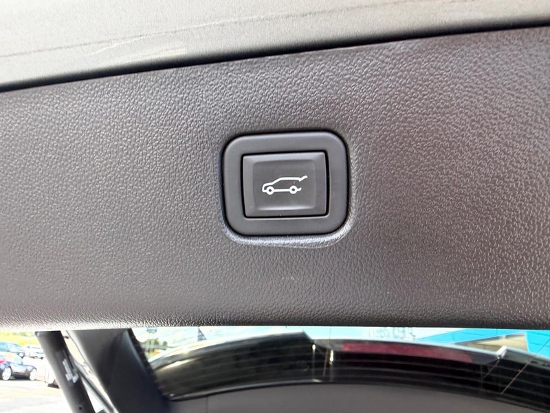 Chevrolet Blazer Vehicle Full-screen Gallery Image 08