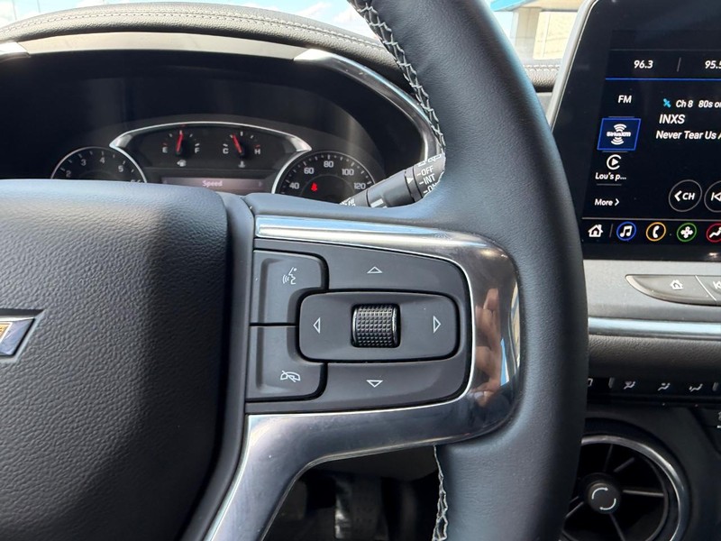 Chevrolet Blazer Vehicle Full-screen Gallery Image 15