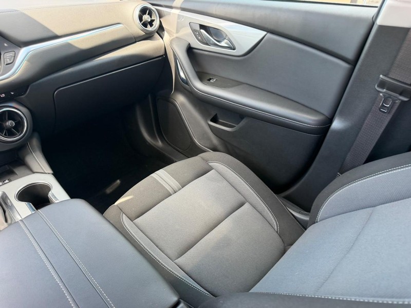 Chevrolet Blazer Vehicle Full-screen Gallery Image 19