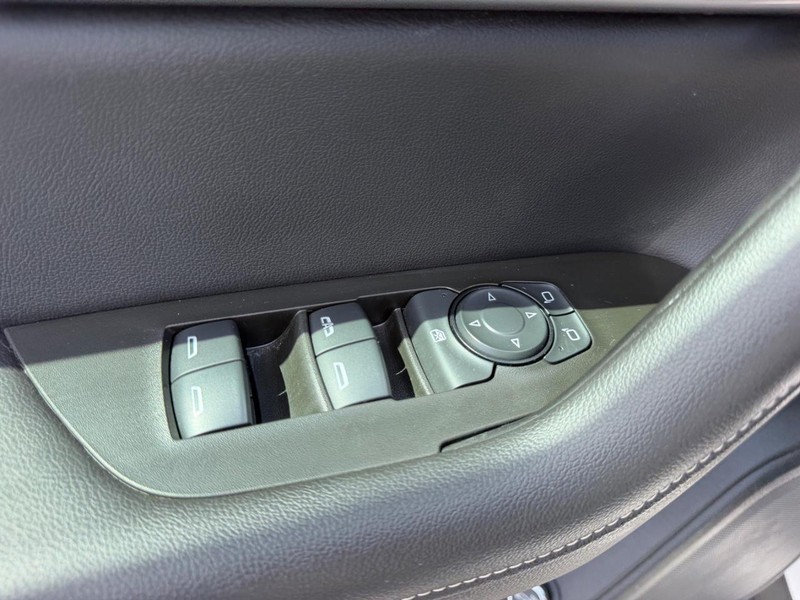 Chevrolet Blazer Vehicle Full-screen Gallery Image 20
